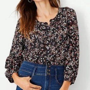 Ann Taylor Black Floral Shirred 3/4 Sleeve Blouse Top in Size Small